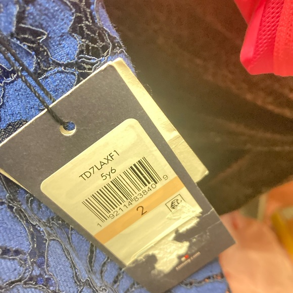 NWT Gorgeous Tommy Hilfiger Dress - Picture 7 of 9